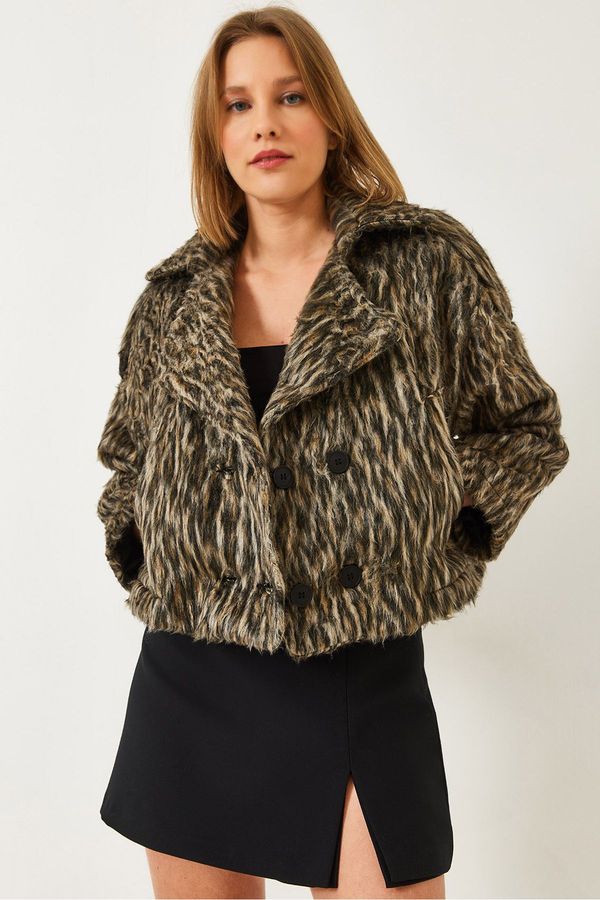Bianco Lucci Bianco Lucci Women's Wide Collar Epaulettes Leopard Raised Stamp Jacket 241018