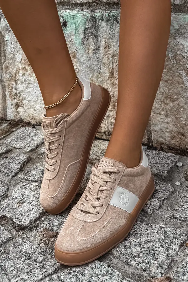 BIG STAR SHOES BIG STAR SHOES Women's Sneakers Made of Faux Suede Big Star
