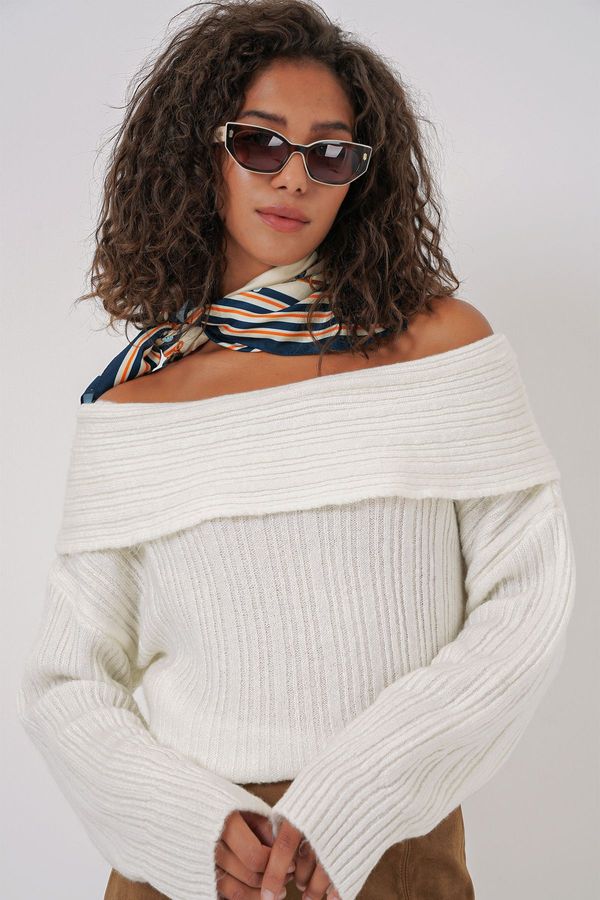 Bigdart Bigdart 15908 Women's Open Shoulder Oversize Knitwear Sweater - White
