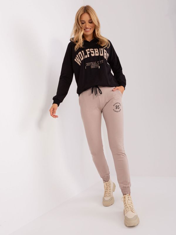 Fashionhunters Black-beige two-piece tracksuit