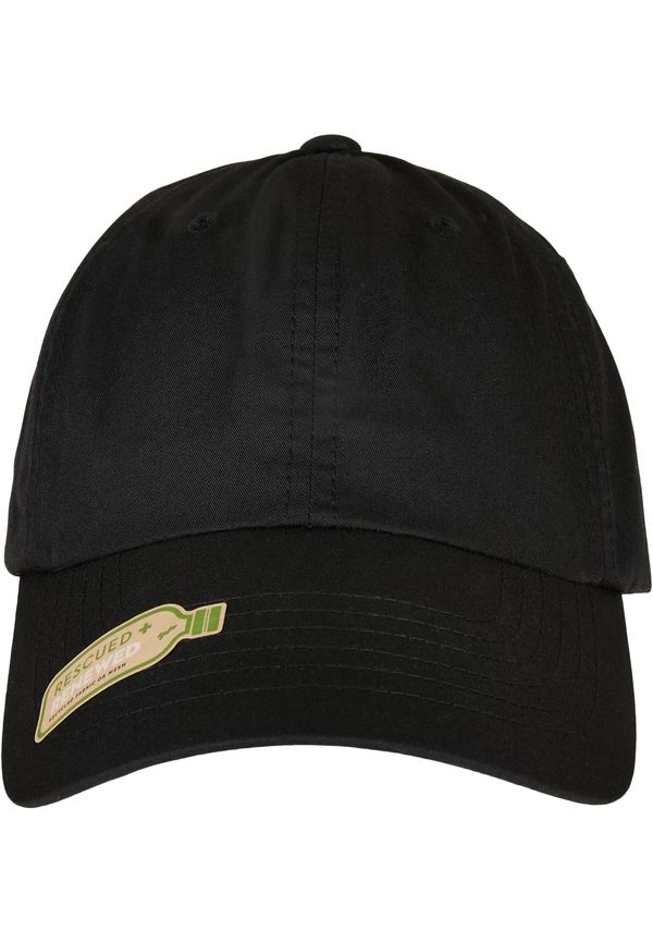 Flexfit Black cap made of recycled polyester