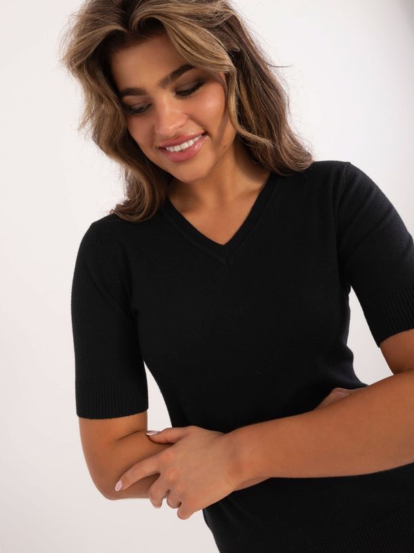 Fashionhunters Black classic viscose sweater