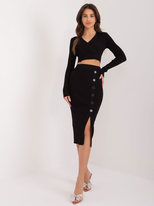 Fashionhunters Black knitted ensemble with a midi skirt