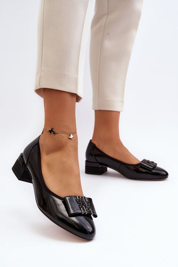 Kesi Black patent leather pumps Ilvanna