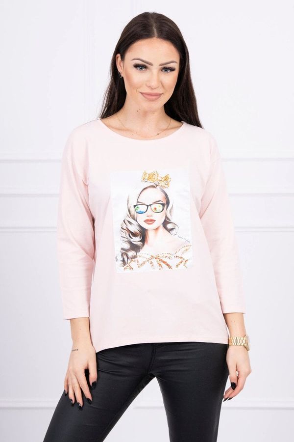 Kesi Blouse with graphics of a girl in glasses 3D powder pink