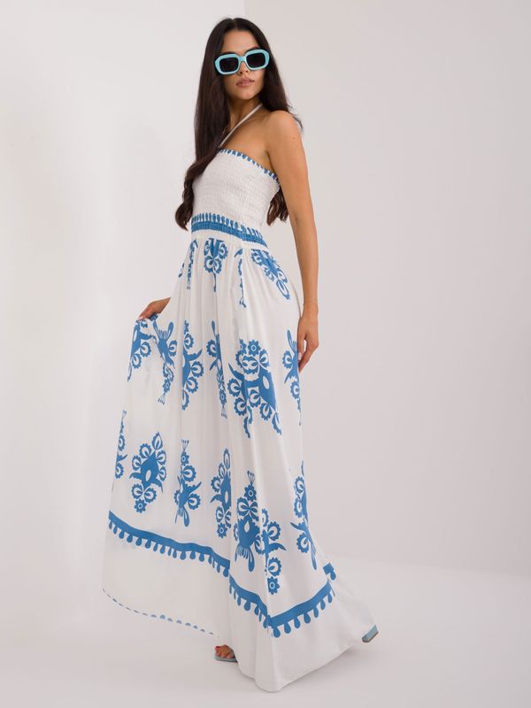 Fashionhunters Blue and white patterned bandeau dress