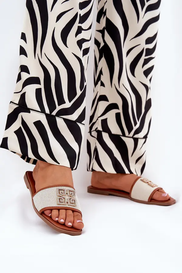 Boto Boto Elegant Women's Slippers With Decoration On Flat Heel Camel Lovehia