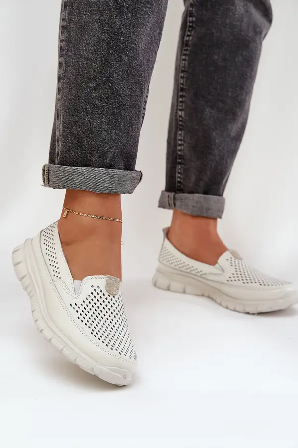 EVENTO Boto Lightweight Leather Perforated Women's Moccasins On Platform White Tanelora