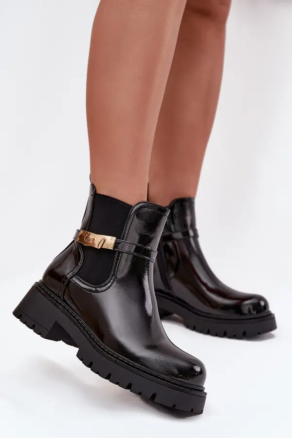 Boto Boto Patent leather ankle boots lined with decorative strap black Vivessa