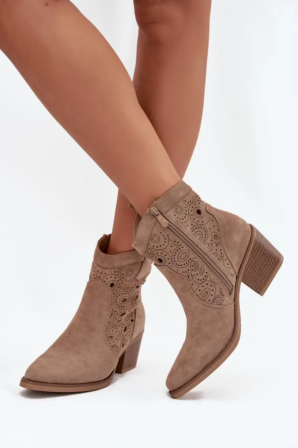 Boto Boto Women's Cowboy Boots with Openwork Pattern Beige Nolvina