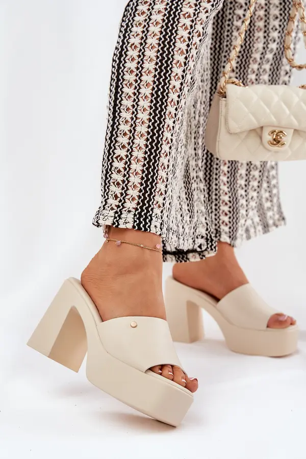 Boto Boto Women's Eco Leather Heeled Platform Sandals Light Beige Tamirella