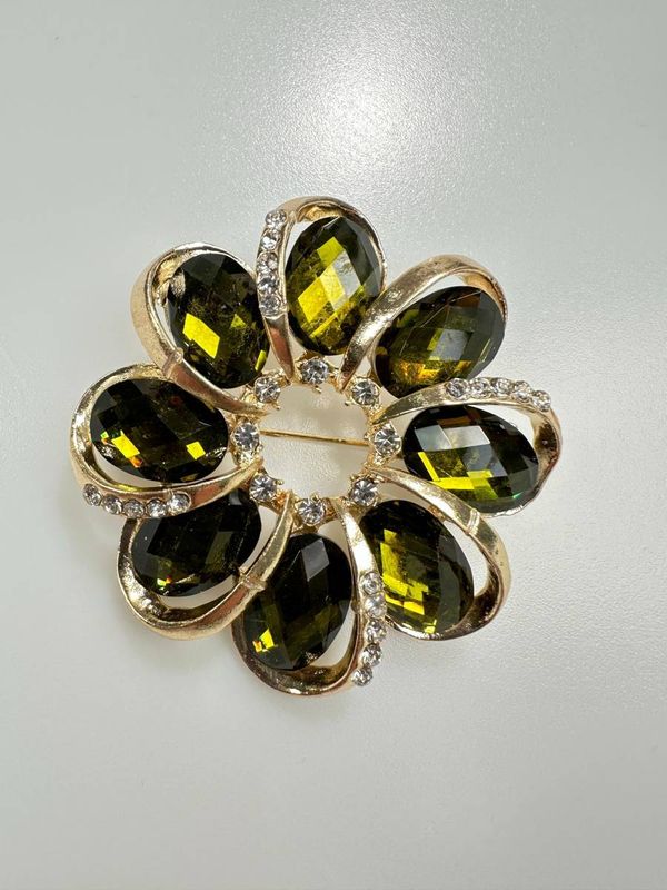 Kesi Brooch XZ459-222 Gold + Green