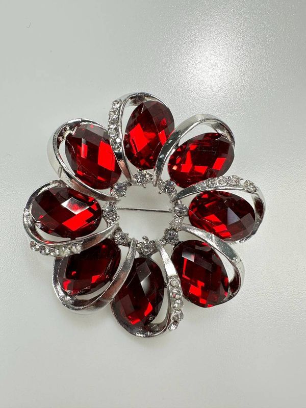 Kesi Brooch XZ459-222 silver + red