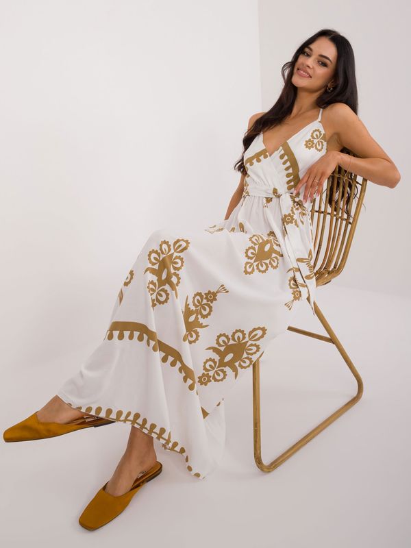 Fashionhunters Brown and white boho dress with print
