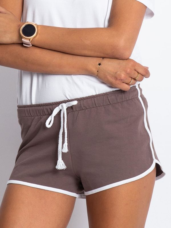 Fashionhunters Brown shorts