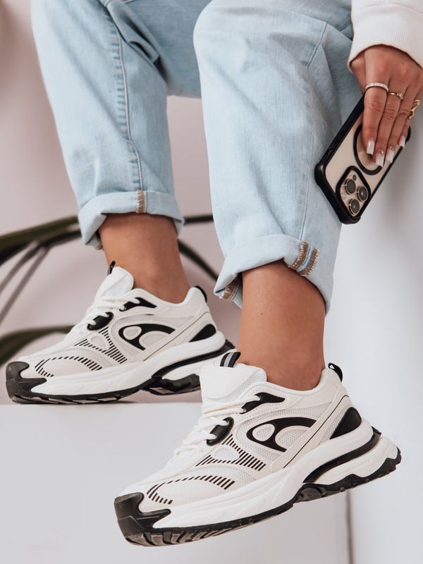 DStreet Buty sportowe damskie na platformie AIRBOOS czarne Dstreet