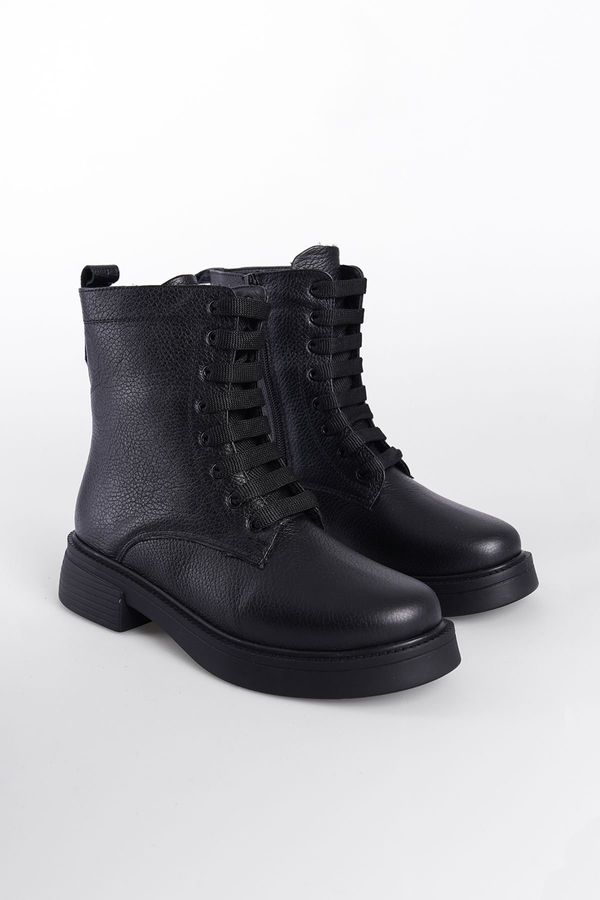 Capone Outfitters Capone Outfitters Women's Lace-Up Leather Boots