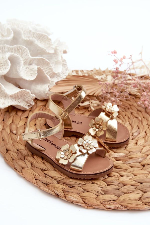 Kesi Children's sandals decorated with flowers, Velcro fastening, gold fagossa