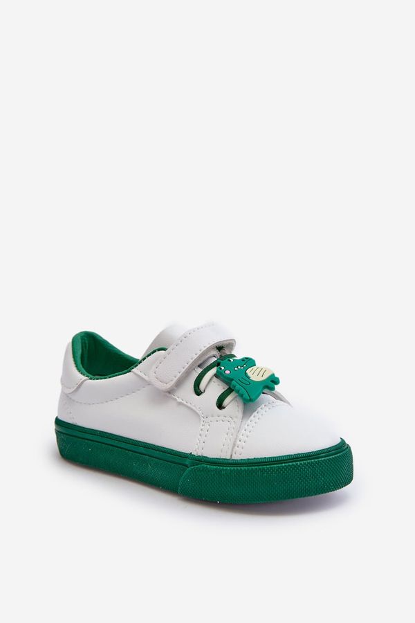 Kesi Children's sneakers Sneakers with pin, white and green Pennyn