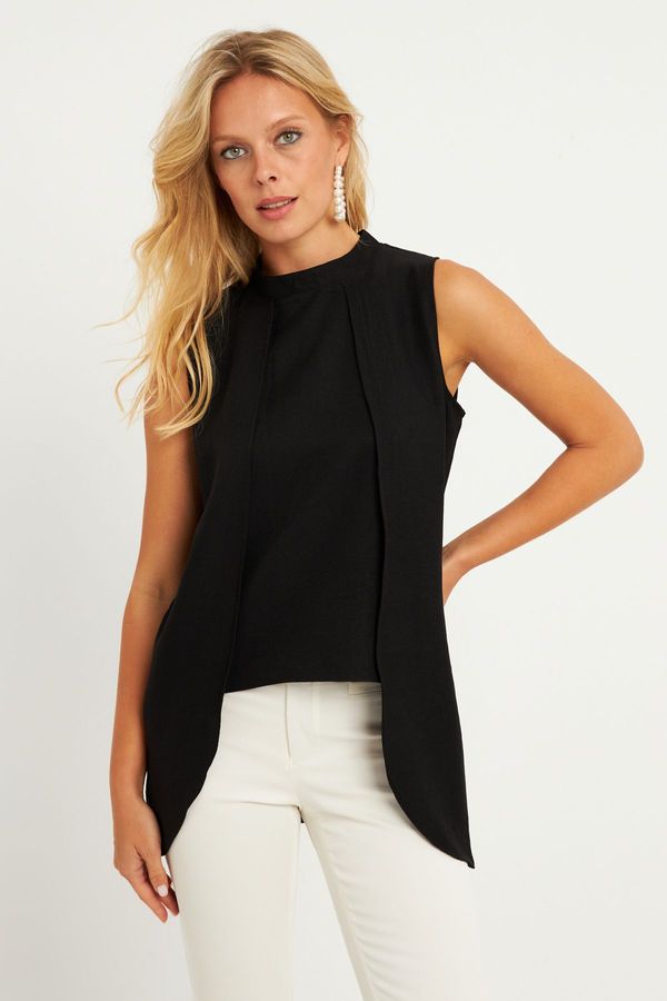 Cool & Sexy Cool & Sexy Women&#39;s Black Woven Blouse