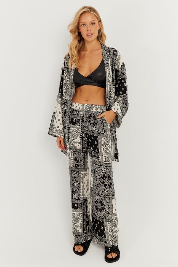 Cool & Sexy Cool & Sexy Women's Black-Ecru Patterned Kimono Suit GÖ156