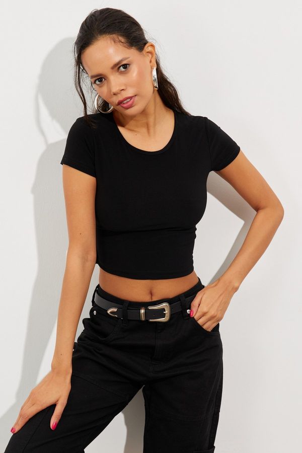 Cool & Sexy Cool & Sexy Women's Black Open Waist Crop Blouse GC130