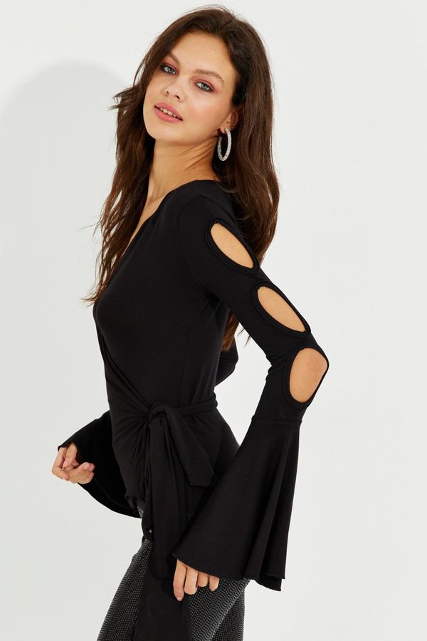 Cool & Sexy Cool & Sexy Women's Black Spanish Sleeve Double Breasted Blouse