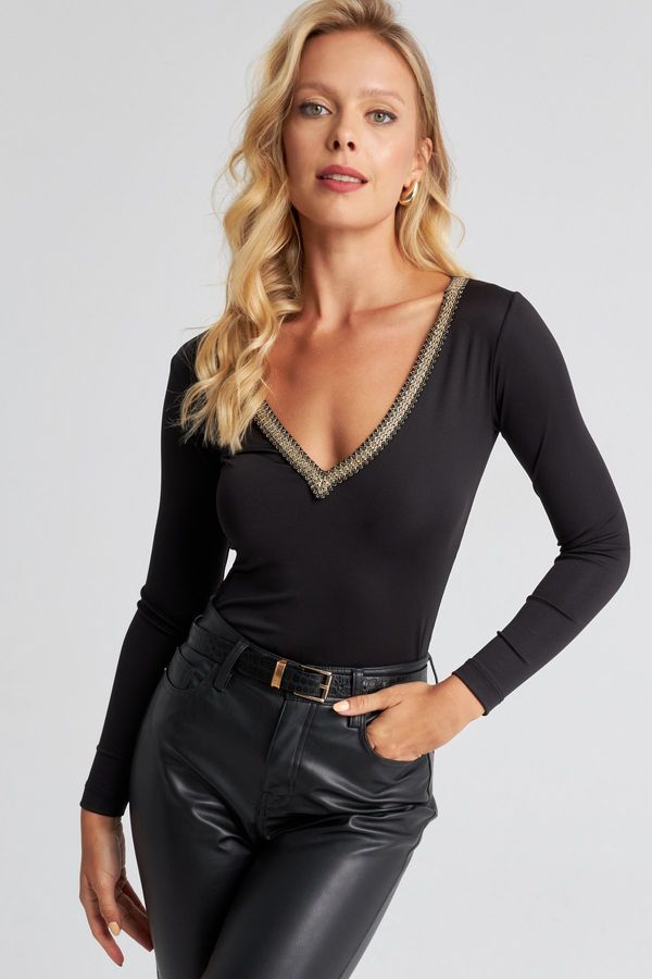 Cool & Sexy Cool & Sexy Women's Black V-Neck Blouse