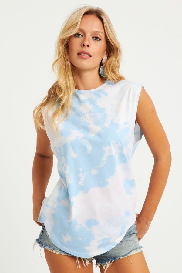 Cool & Sexy Cool & Sexy Women's Blue-White Tie-Dye T-Shirt