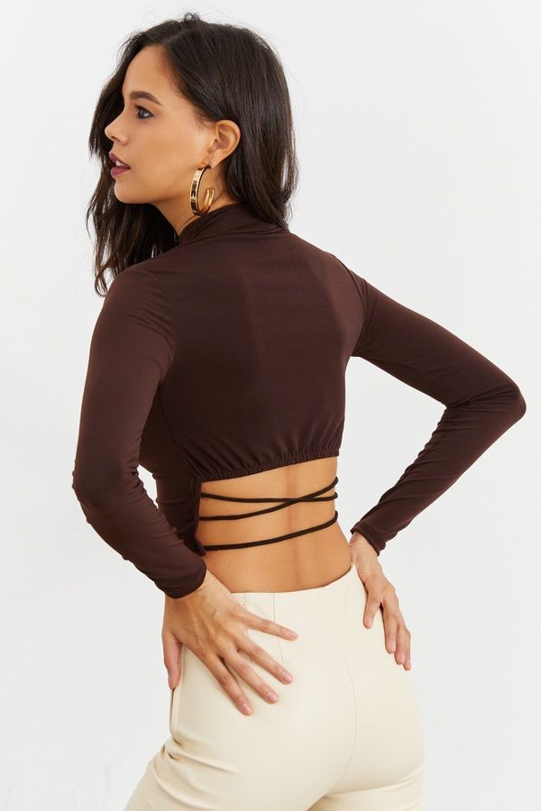 Cool & Sexy Cool & Sexy Women's Brown Waist Open Crop Blouse GC115