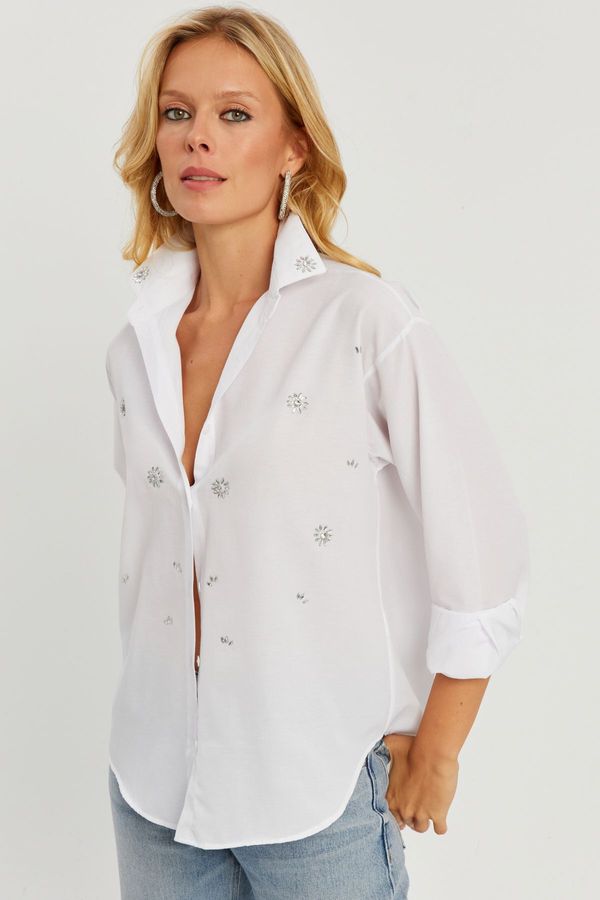 Cool & Sexy Cool & Sexy Women's White Jewelled Shirt