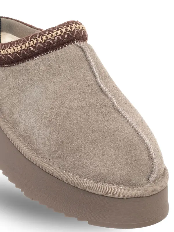 SOLO SOPRANI COUTURE Copati SOLO SOPRANI COUTURE s krznom, taupe