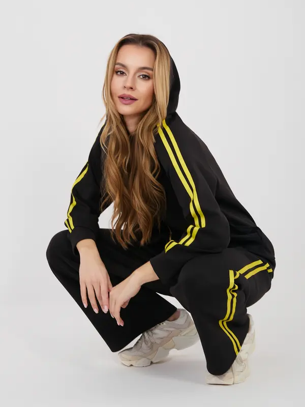 RUE PARIS Črn komplet džersija s črtami