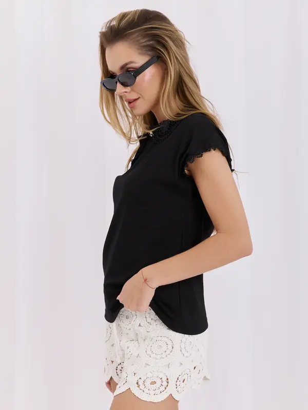Italy Moda Črna poletna bluza s čipko