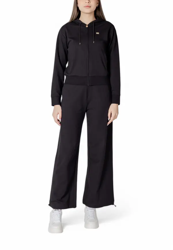 EA7 Črna trenirka EA7