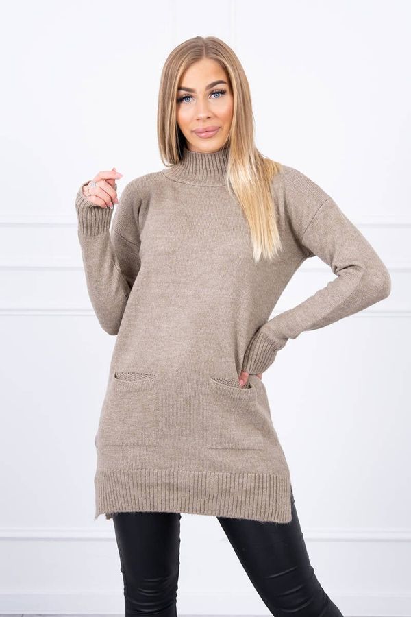 Kesi Dark beige sweater with stand-up collar