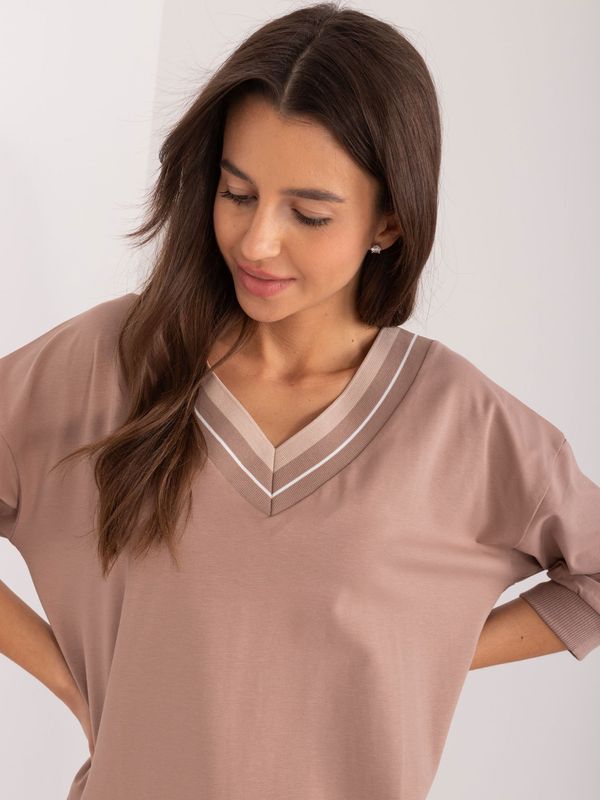 Fashionhunters Dark beige women's oversize blouse with cuff