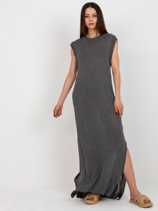 Fashionhunters Dark gray knitted dress with a round neckline