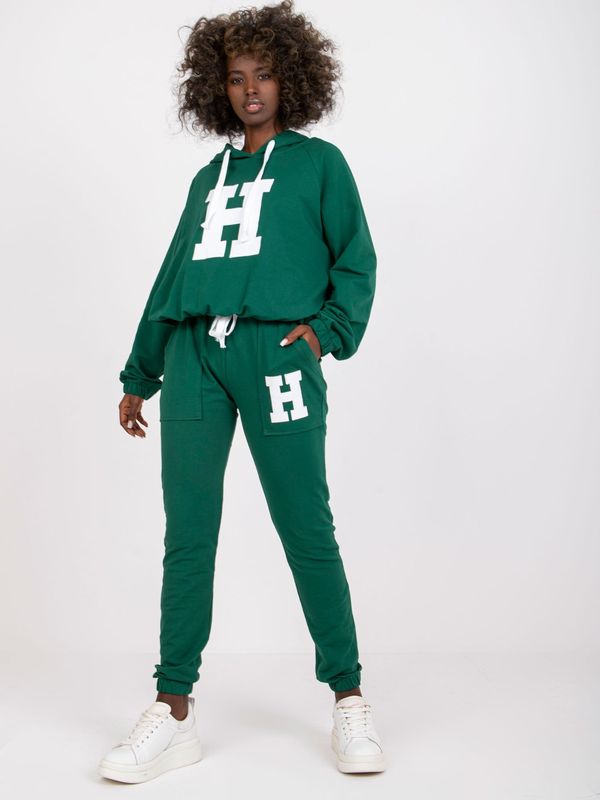 Fashionhunters Dark green two-piece cotton sweatshirt set Natela