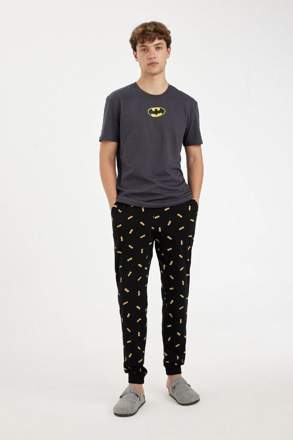 DEFACTO DEFACTO Batman Regular Fit Short Sleeve Pajama Set