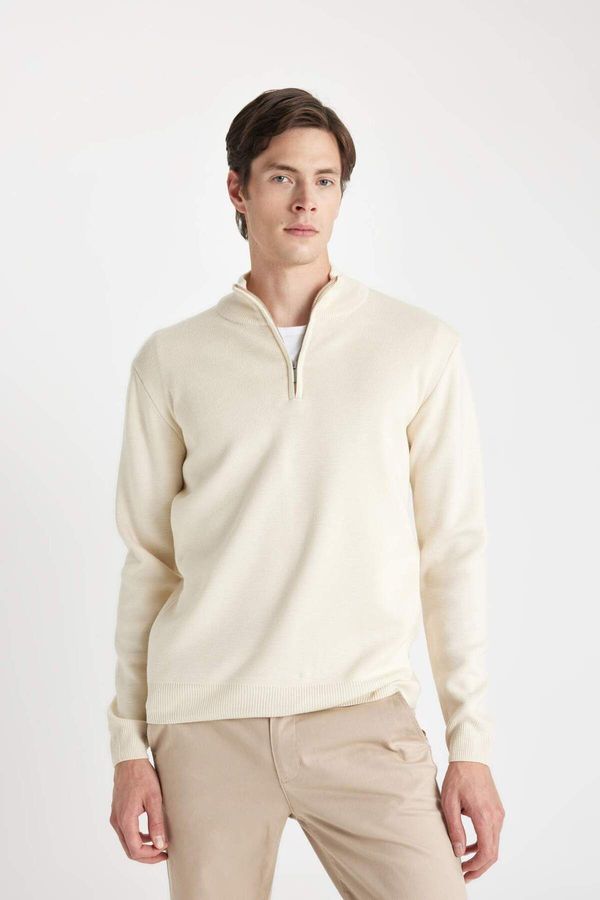 DEFACTO DEFACTO Beige Standard Fit Regular Cut Semi-Zipped Stand Collar Knitwear Sweater