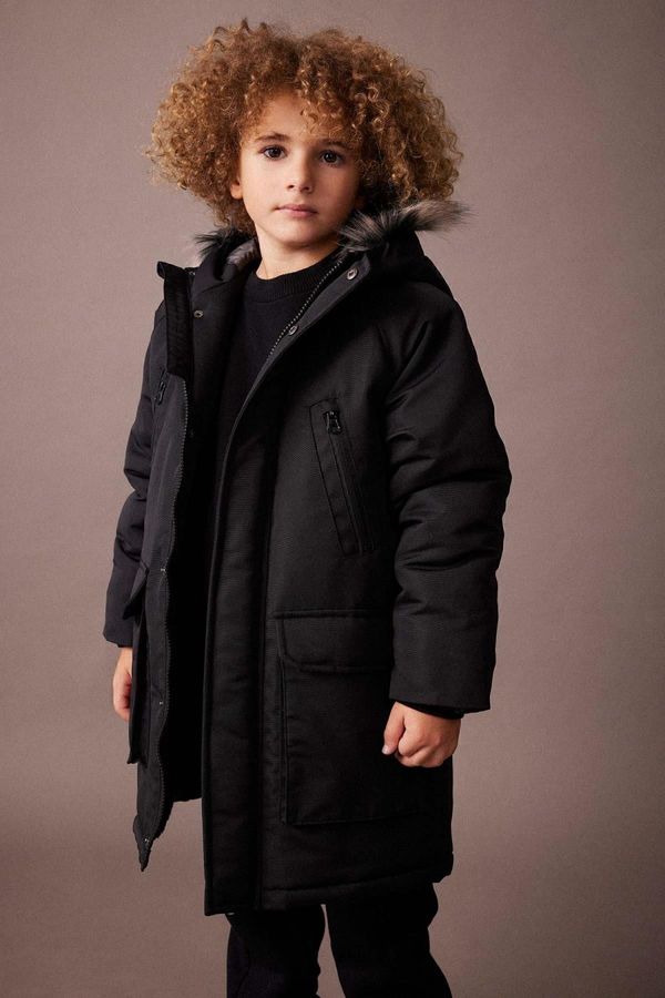 DEFACTO DEFACTO Boy&#39;s Hooded Water Repellent Plush Lining Long Coat