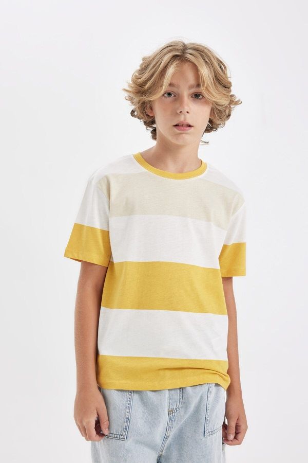 DEFACTO DEFACTO Boy's Crew Neck Striped Short Sleeve T-Shirt