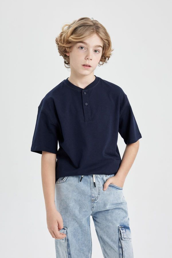 DEFACTO DEFACTO Boys Oversize Fit Wide Collar Short Sleeve T-Shirt