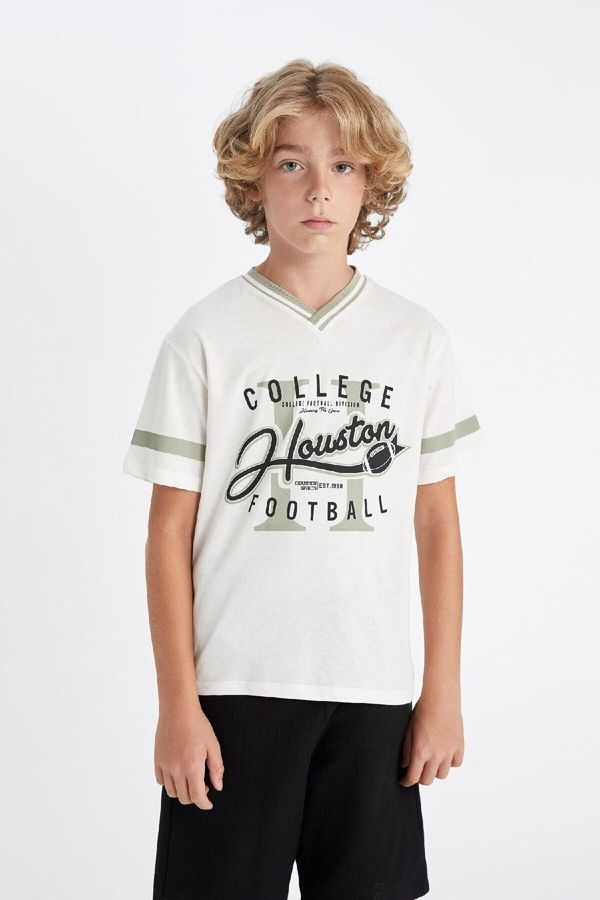 DEFACTO DEFACTO Boy's V Neck Text Printed Short Sleeve T-Shirt