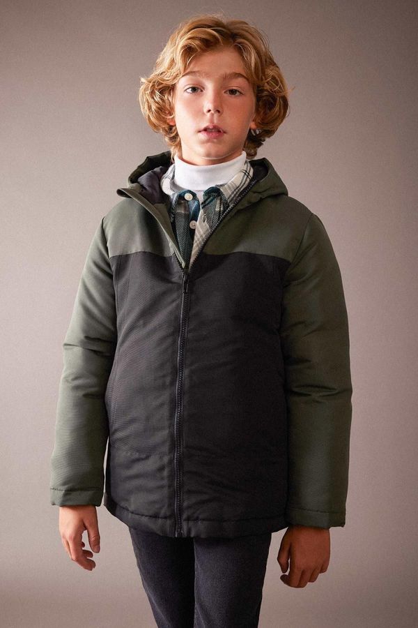 DEFACTO DEFACTO Boy's Water Repellent Hooded Coat