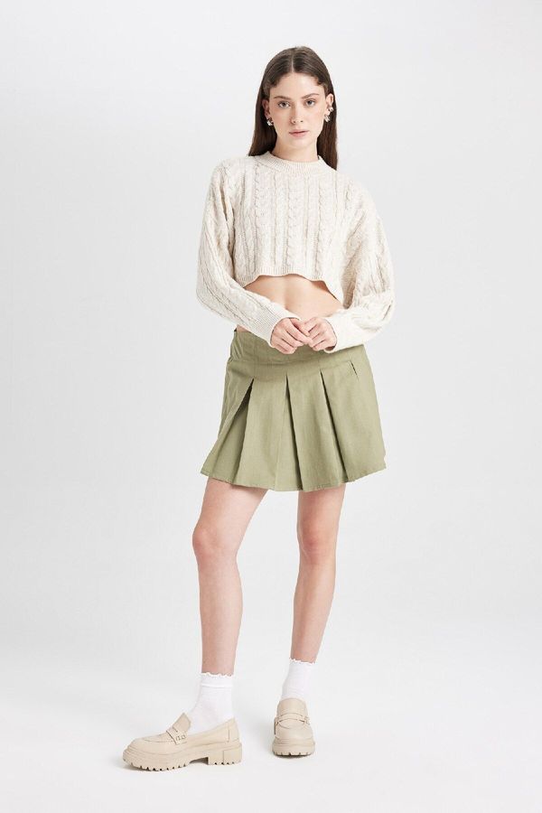 DEFACTO DEFACTO Cool Pleated Normal Waist Basic Plain Gabardine Mini Skirt