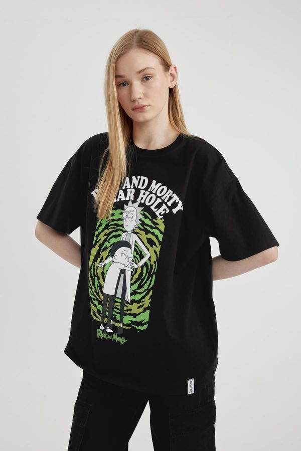 DEFACTO DEFACTO Cool Rick And Morty Oversize Fit Short Sleeve T-Shirt