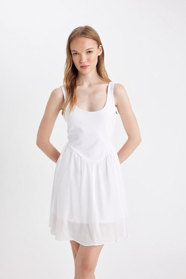 DEFACTO DEFACTO Coool Round Neck White Suspender Mini