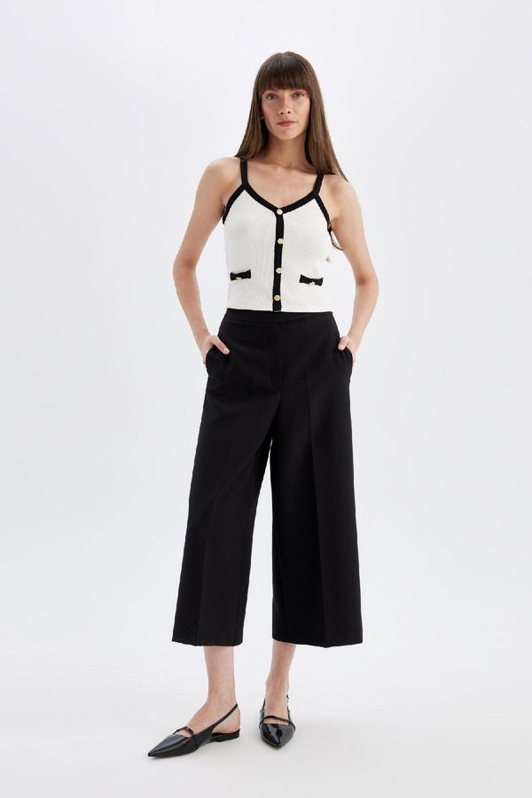 DEFACTO DEFACTO Culotte Basic Plain Regular Waist Pocket Wide Leg Classic Black Chino Trousers